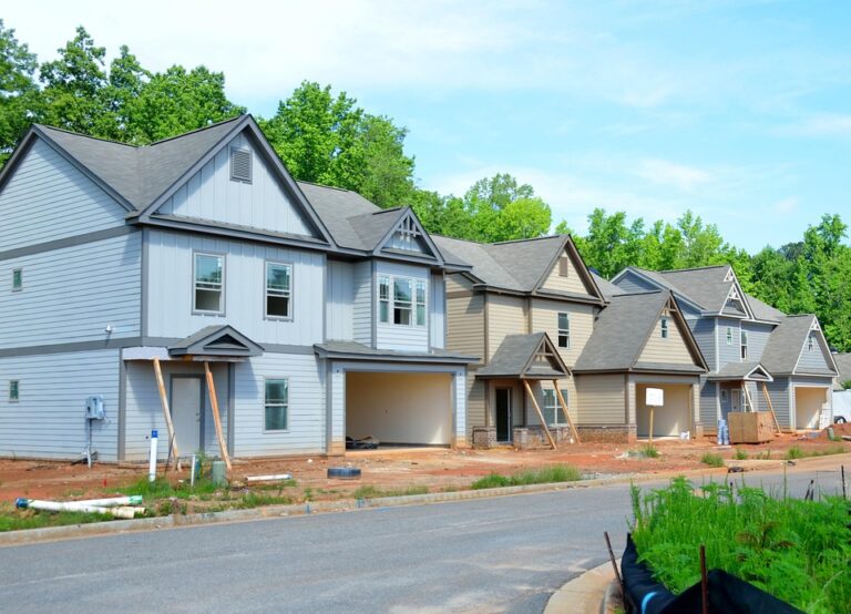 US Mortgage Rates Dip to 6.27%, Offering Homebuyers New Opportunities Amid Economic Shifts