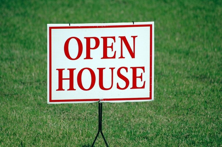 U.S. Mortgage Rates Near 2025 Low Amid Federal Reserve’s Interest Rate Cuts: