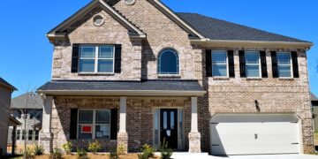 Mortgage Rates Hit New Lows: Is Now the Best Time to Buy?